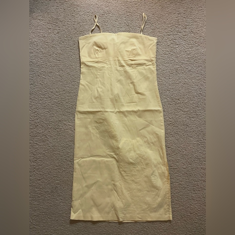 Classic Yellow Spaghetti Strap Fitted Midi Dress